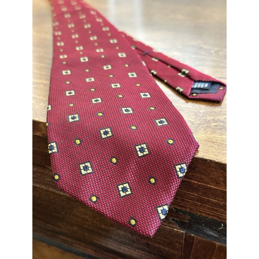 Lands End Neck Tie Men's 100% Silk Hand Sewn In The Burgundy Geometric Print